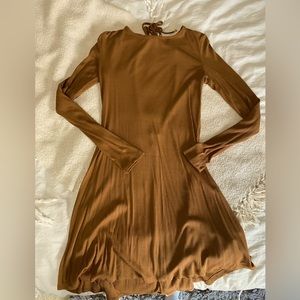 Brown open back long sleeve flowy dress